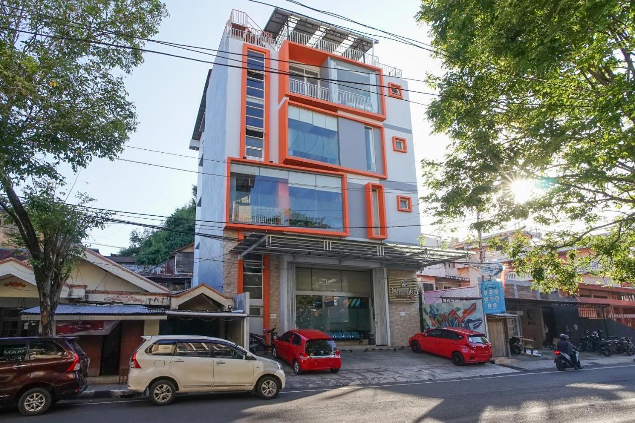 Istanaku Guesthouse 2 Manado Exterior foto